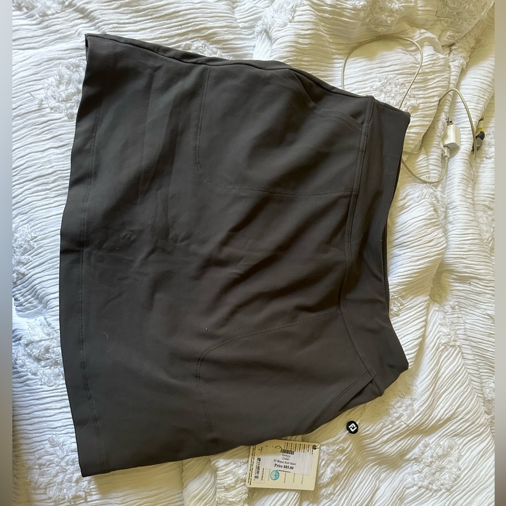 Footjoy skirt